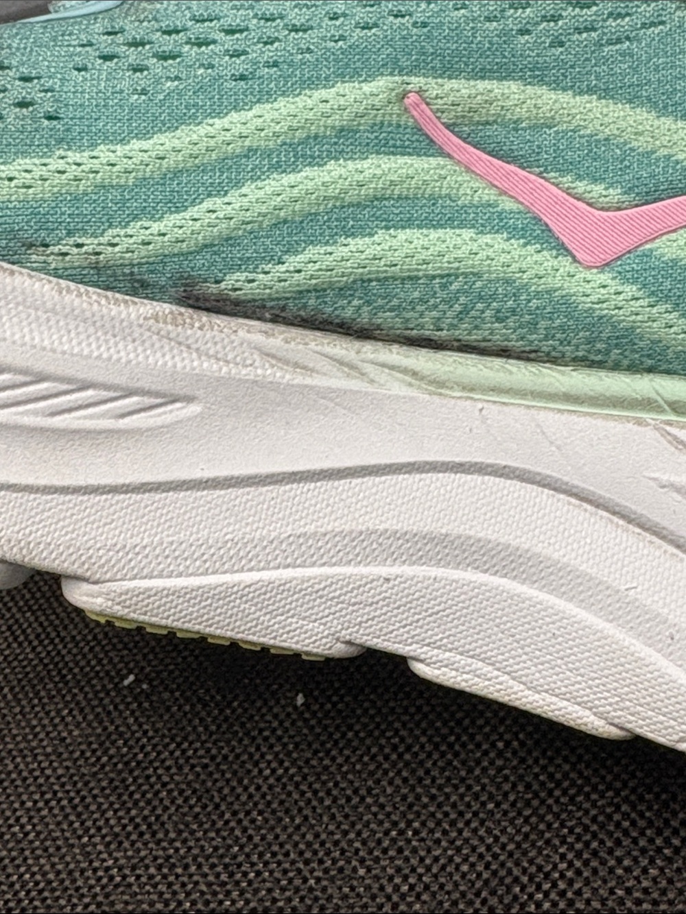 Hoka Women’s Bondi 9 Size 9.5D Wide - Picture 9 of 14